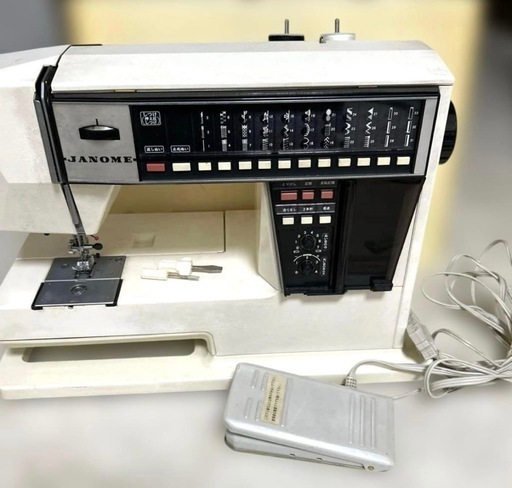 ヴィンテージJANOME（ジャノメ）コンピュータミシン「メモリア 5002」洋裁和裁　足踏みミシン