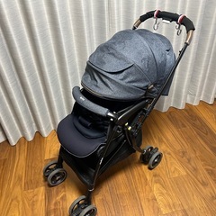 美品　Aprica ラクーナクッションフリー　ネイビー　付属品など　アップリカの画像