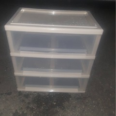 【お話し中】収納ケース・衣装ケースの画像