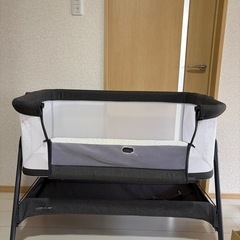 ベビーベッドの画像