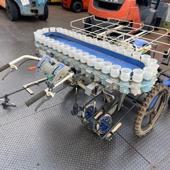 野菜移植機 イセキ PVH2-145WZL3AG 2条 最大2.4馬力 の画像