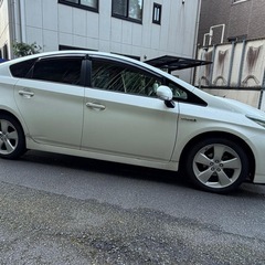TOYOTA PRIUS の画像
