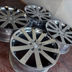 コスミックヴェネルディ19インチアルミホイールの画像