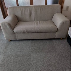 ソファー
の画像