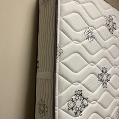 シモンズ　マットレス（セミダブル）の画像