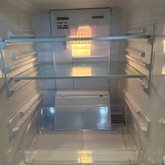 SHARP冷蔵庫の画像