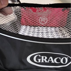 GRACO ベビーカーとレインカバーの画像