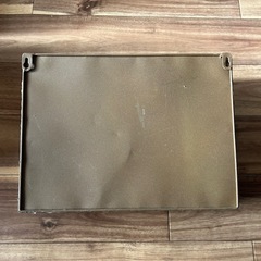 アンティーク調マガジンラック　ブリキの画像