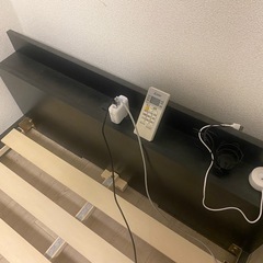 ベッドフレームの画像