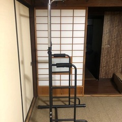 懸垂マシンの画像
