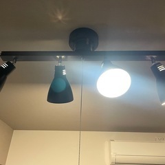 シーリングライト4灯の画像