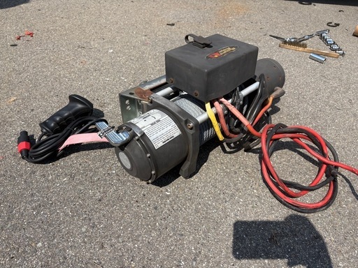★☆強力ウインチ　ラギッドリッジ　EXTREME HEAVY DUTY 8.5 8500LBS 12V