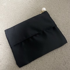 アレクサンドリンパリのティッシュポーチです☺️の画像