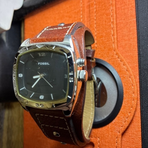Fossil（フォッシル）の「KALEIDO（カレイド）」シリーズ、モデル番号「AM3695」