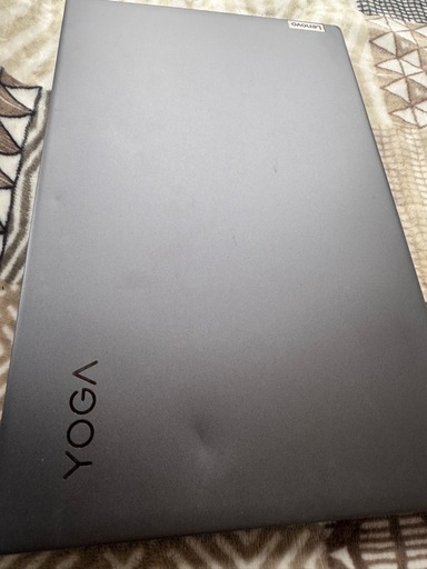 パソコン Lenovo yogaslim7 Carbon