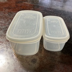 本日引き取りのみ無料で❗️タッパーの画像