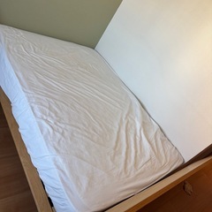 無印良品　ベッドフレーム(ダブル)マットレス付きの画像