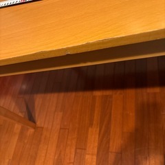 ダイニングテーブルの画像