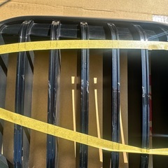 BMWグリル傷ありの画像