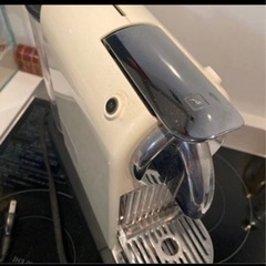 ネスプレッソ コーヒーメーカーの画像