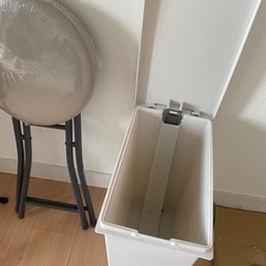 ゴミ箱②の画像