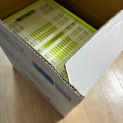 ◎お渡し完了◎もらってください 折りたたみコンテナ 訳あり まとめて８個の画像