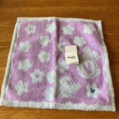 ✨未使用タグ付き！ハンカチ4個セット✨の画像