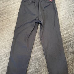Dickies 黒 チノパンの画像
