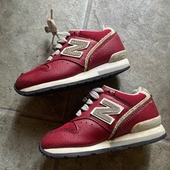 ニューバランス　16サイズ　子供靴の画像