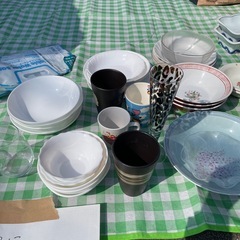 食器類、大量にありますの画像