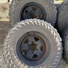 ランクル 　ヨコハマ　ジオランダー　MTタイヤの画像
