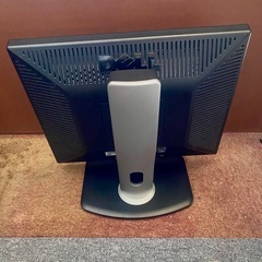 ★DELL 19インチ 液晶モニター スタンド、ケーブル付 スクエア パソコン 画面 E197FPb デル★の画像