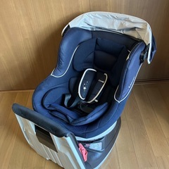  コンビ クルムーヴ シンプライト Simplight チャイルドシートの画像