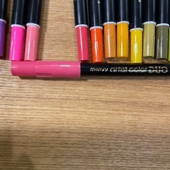 カラーペン各色まとめての画像