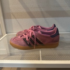 adidas gazelle 24cm
の画像