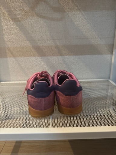 靴/バッグ adidas gazelle 24cm