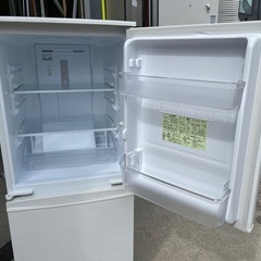 ＳＨＡＲＰ　冷凍冷蔵庫　１３７Ｌ　２ドア　つけかえどっちもドア　ホワイト　２０１９年製　耐熱トップテーブル　ＬＥＤ　ＳＪ－Ｄ１４Ｆの画像