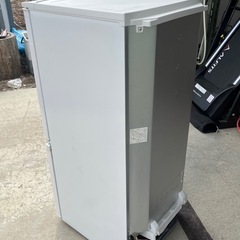 ＳＨＡＲＰ　冷凍冷蔵庫　１３７Ｌ　２ドア　つけかえどっちもドア　ホワイト　２０１９年製　耐熱トップテーブル　ＬＥＤ　ＳＪ－Ｄ１４Ｆの画像