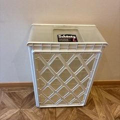 プラスチック収納ケースの画像
