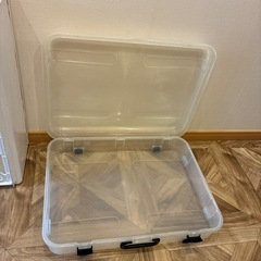 プラスチック収納ケースの画像
