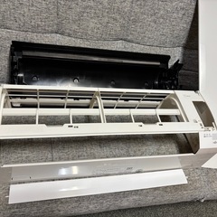 FUJITSU 冷暖房エアコン2.2k 標準設置まで込みですの画像