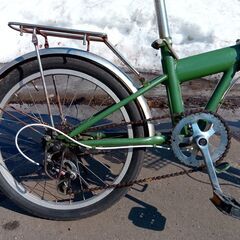 【超中古＊サビだらけ＆不具合多数】折り畳み２０インチ自転車（かご付）の画像