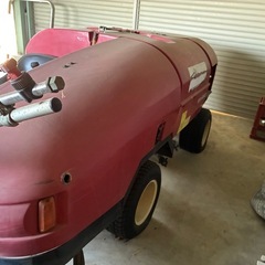 丸山乗用防除機の画像