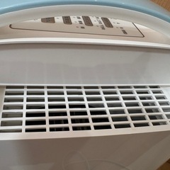 アイリスオーヤマ　除湿機の画像