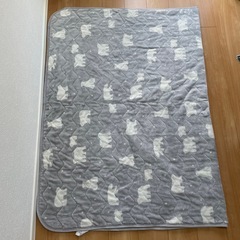 ニトリ 置くだけ敷きパッド セミダブル ベア柄
の画像