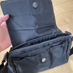 ショルダーバッグ（黒）の画像