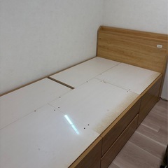 ニトリ　ベッドフレームの画像