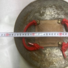 盾？楽器？の画像