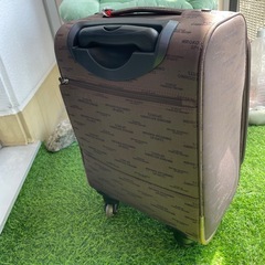 ブランド品スーツケースの画像