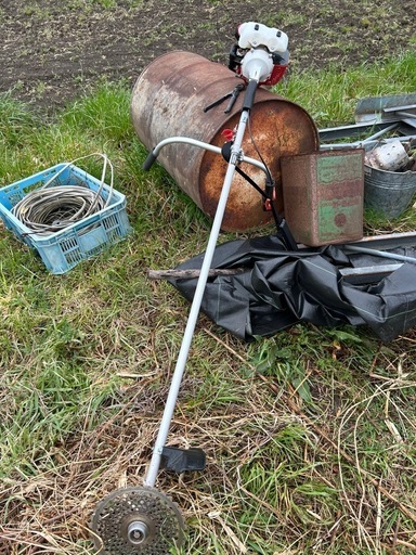 刈り払い機